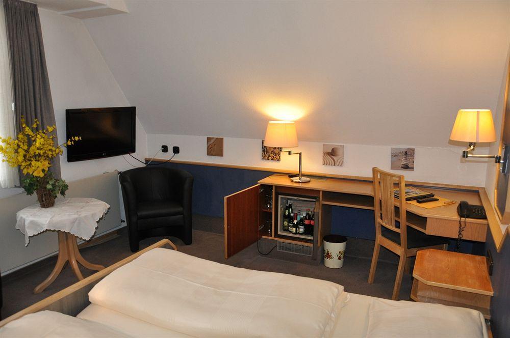 Gaestehaus Becher Donzdorf Экстерьер фото