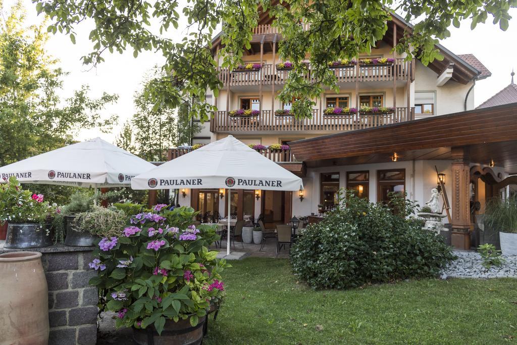 Gaestehaus Becher Donzdorf Экстерьер фото